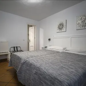 https://hostal-san-ramon.es-andalucia.com